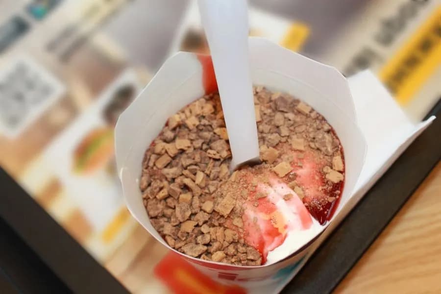 Ile kalorii ma McFlurry Lion? Zaskakujące wartości kaloryczne!