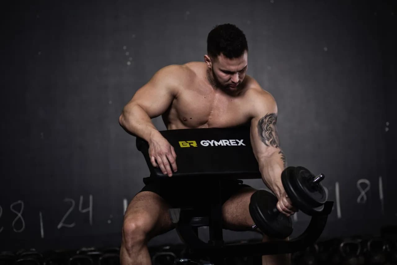 Jak często ćwiczyć biceps, aby uniknąć stagnacji w treningu?