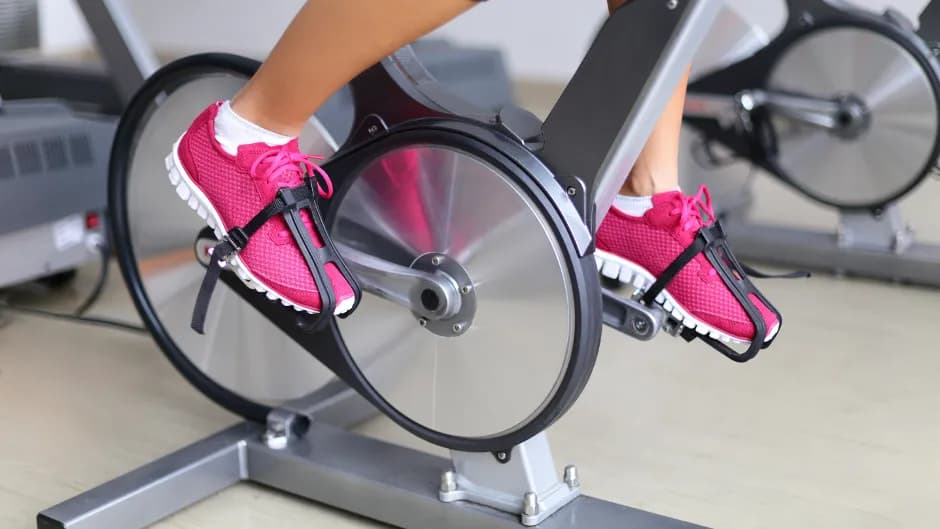 Co do ćwiczeń w domu: Niezbędne akcesoria dla efektywnego treningu